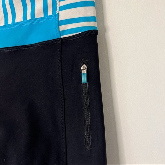 Lululemon Run - Fast Track Short (Black/Twin Stripe Spry Blue) - Picture 6 of 11